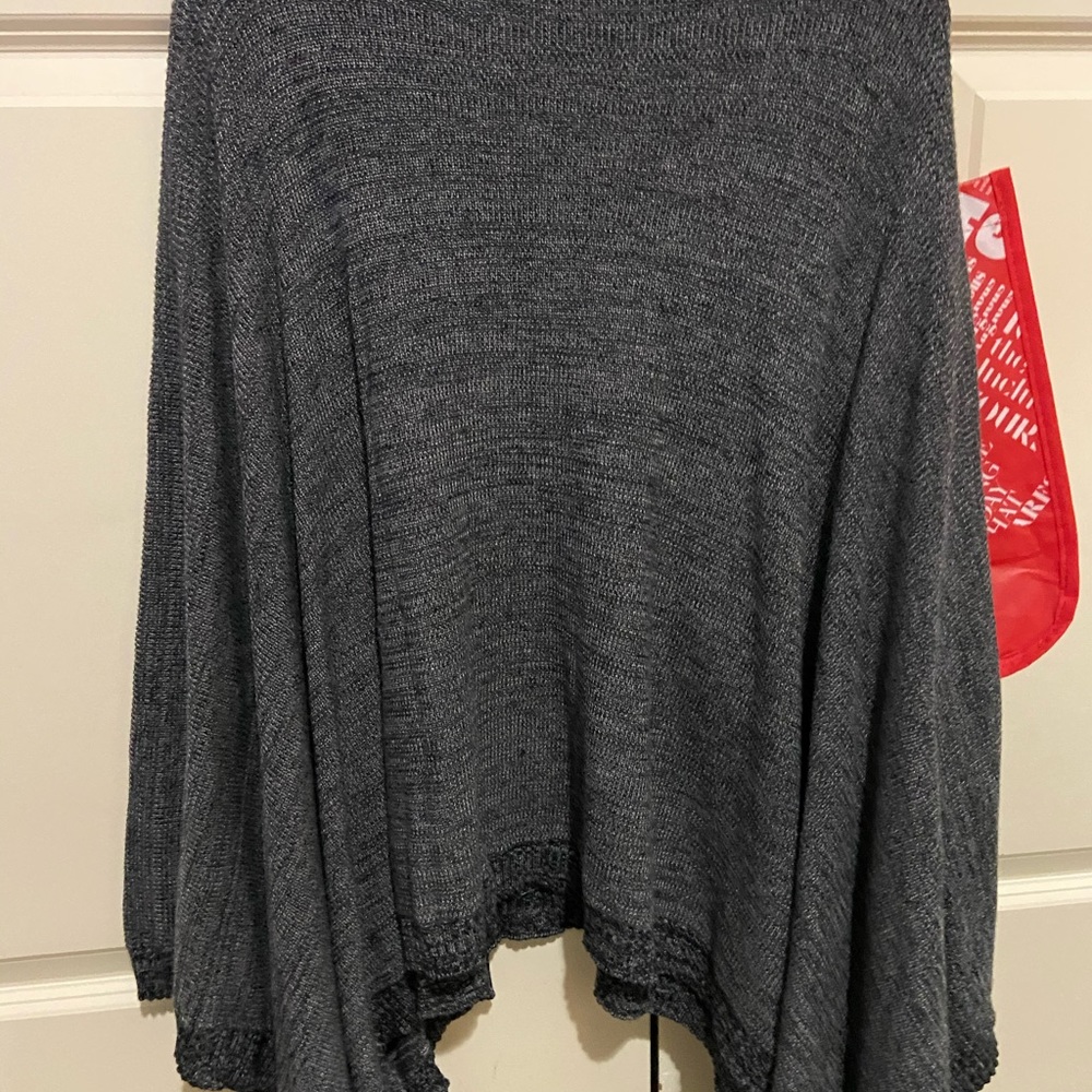 Lululemon poncho style sweater like new!